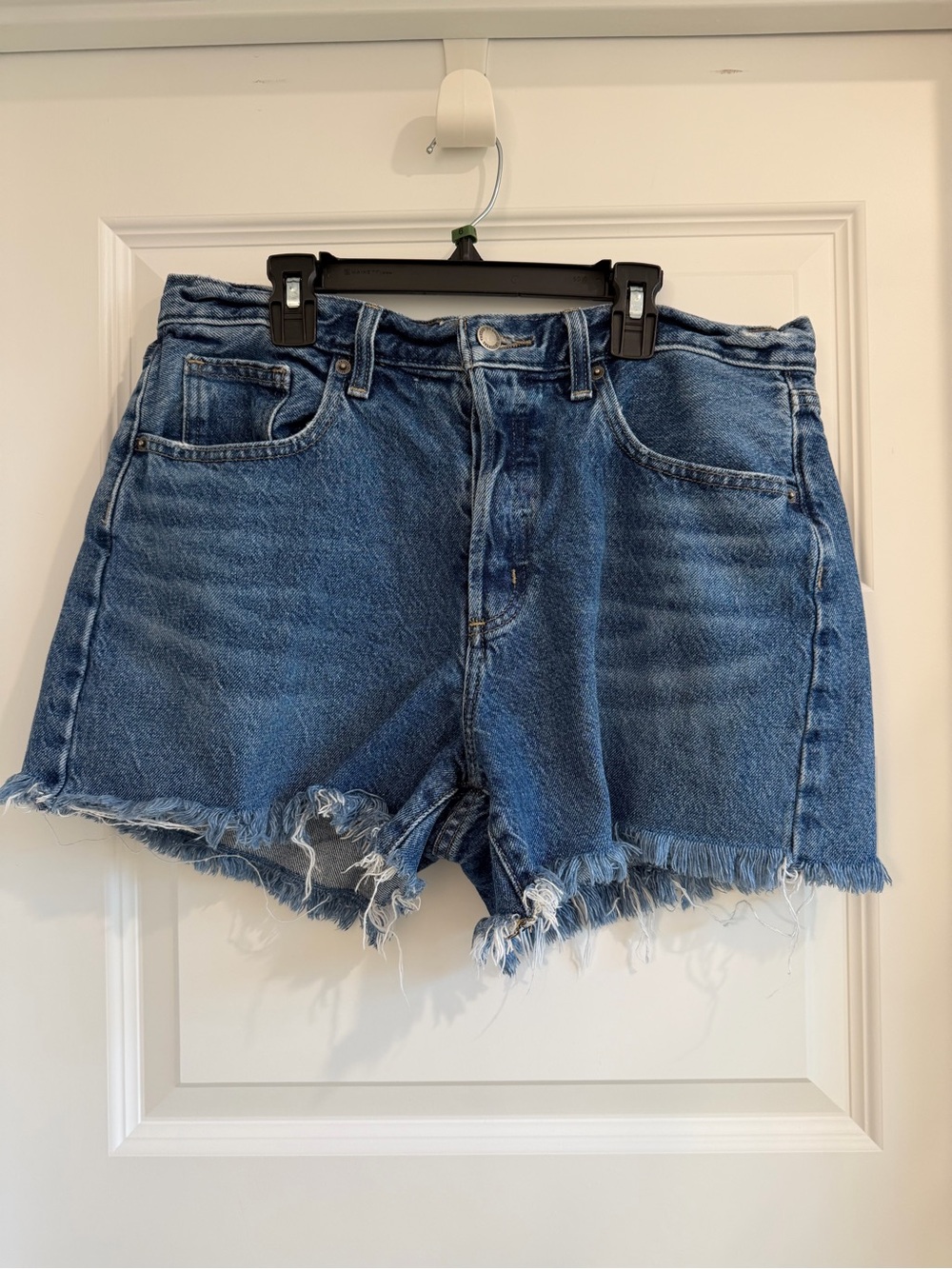Universal Thread Distressed Mid-Rise 90s Baggy Denim Shorts